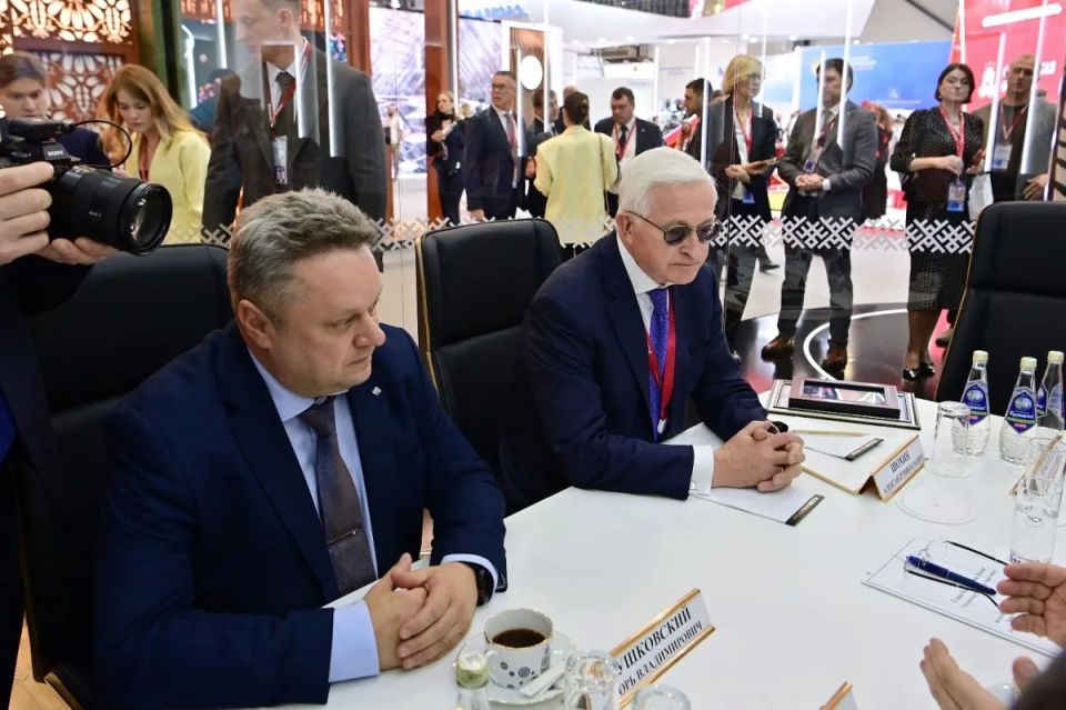 Президент КСПП Игорь Бушковский рассказал о преимуществах заключения соглашения между бизнесом и властью на ПМЭФ-2026 Президент КСПП Игорь Бушковский рассказал о преимуществах заключения соглашения между бизнесом и властью на ПМЭФ-2026