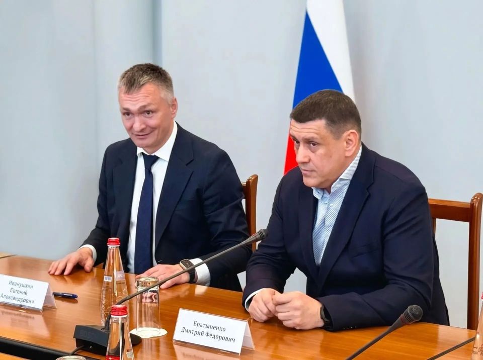 Дмитрий Братыненко: «Совместная работа с Федерацией хоккея с мячом России укрепит позиции этого спорта в Коми» Дмитрий Братыненко: «Совместная работа с Федерацией хоккея с мячом России укрепит позиции этого спорта в Коми»