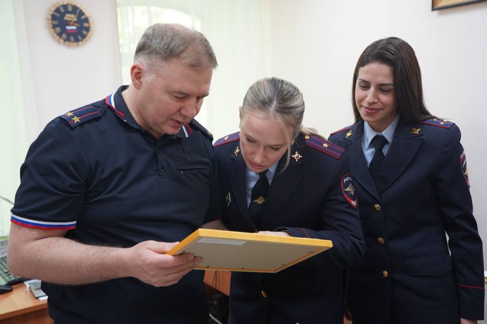 В МВД по Республике Коми подвели итоги регионального творческого конкурса «Кадет – гордость МВД по Республике Коми!» В МВД по Республике Коми подвели итоги регионального творческого конкурса «Кадет – гордость МВД по Республике Коми!»