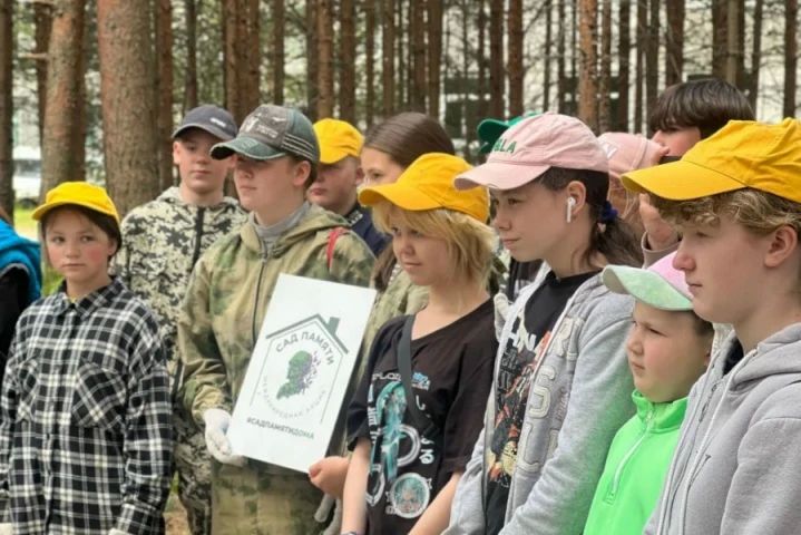Сад памяти расцвёл на территории Корткеросской Центральной районной больницы