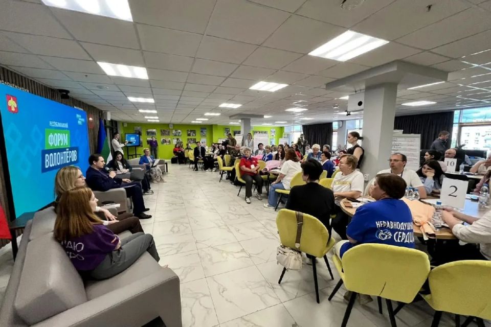 Ростислав Гольдштейн выразил поддержку волонтерскому движению Республики Коми Ростислав Гольдштейн выразил поддержку волонтерскому движению Республики Коми