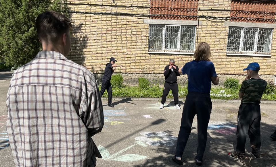 В Республике Коми мероприятия акции «Каникулы с Общественным советом» проводятся с воспитанниками Центра временного содержания для несовершеннолетних правонарушителей В Республике Коми мероприятия акции «Каникулы с Общественным советом» проводятся с воспитанниками Центра временного содержания для несовершеннолетних правонарушителей
