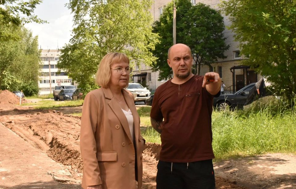 В Эжвинском районе начался ремонт дворовой территории в рамках программы «Формирование комфортной городской среды» В Эжвинском районе начался ремонт дворовой территории в рамках программы «Формирование комфортной городской среды»