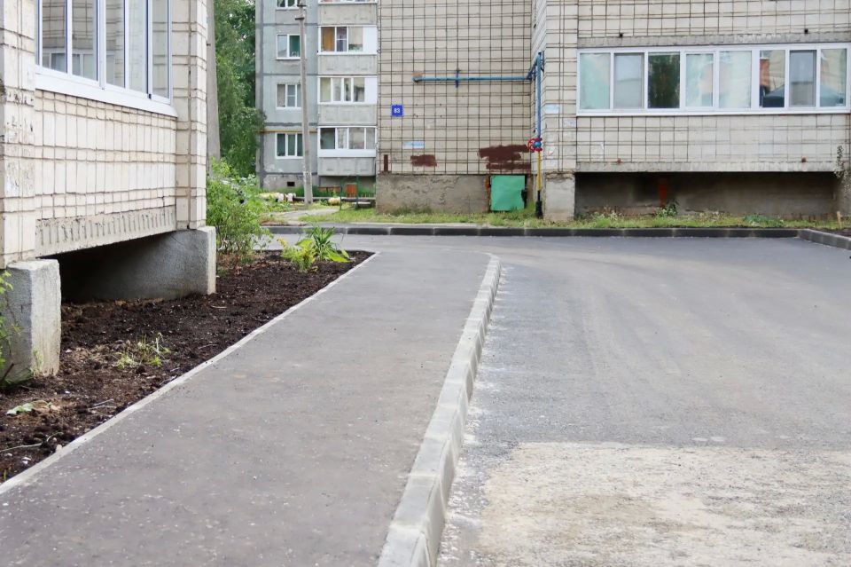 Ремонт двора по Куратова, 81 завершён досрочно Ремонт двора по Куратова, 81 завершён досрочно
