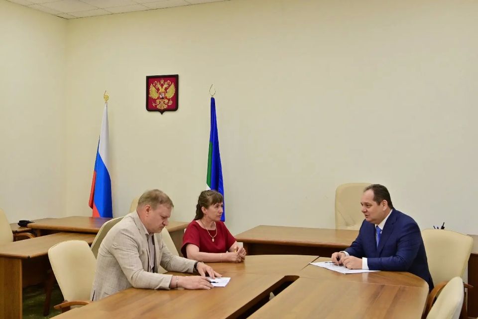 Ростислав Гольдштейн: Провёл личный приём граждан. Жители обратились с вопросами благоустройства, модернизации транспортной и социальной инфраструктуры Ростислав Гольдштейн: Провёл личный приём граждан. Жители обратились с вопросами благоустройства, модернизации транспортной и социальной инфраструктуры