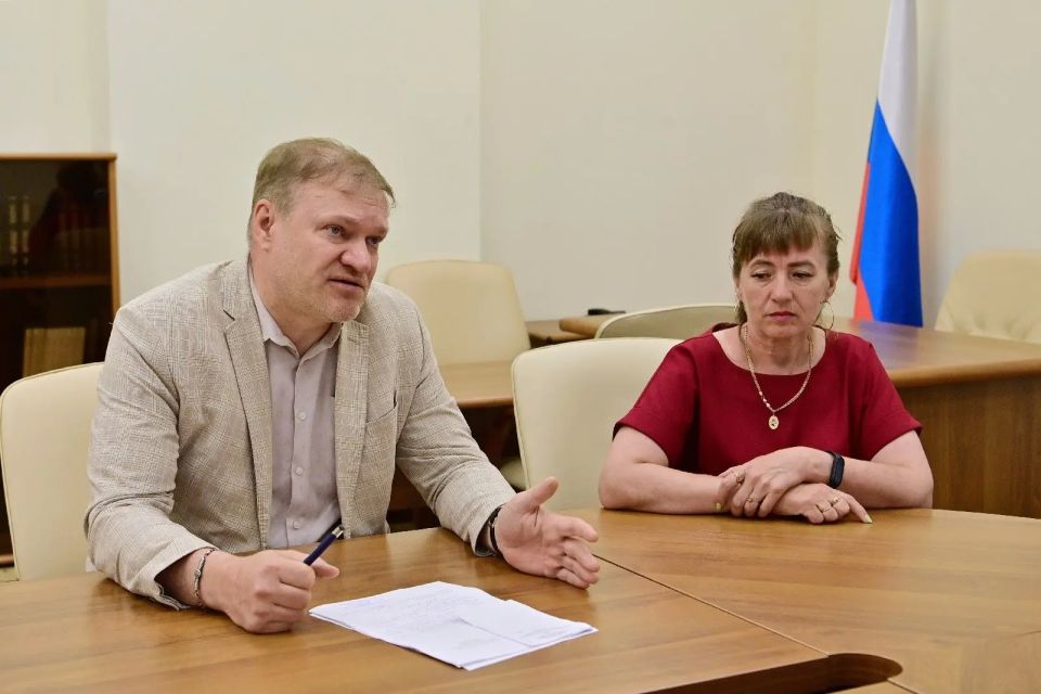 Ростислав Гольдштейн: Провёл личный приём граждан. Жители обратились с вопросами благоустройства, модернизации транспортной и социальной инфраструктуры Ростислав Гольдштейн: Провёл личный приём граждан. Жители обратились с вопросами благоустройства, модернизации транспортной и социальной инфраструктуры