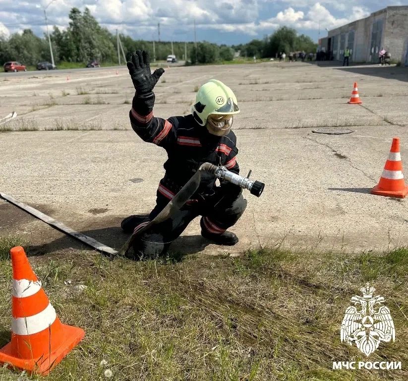 «Пожарные биатлонисты» мерялись силами в Печоре «Пожарные биатлонисты» мерялись силами в Печоре