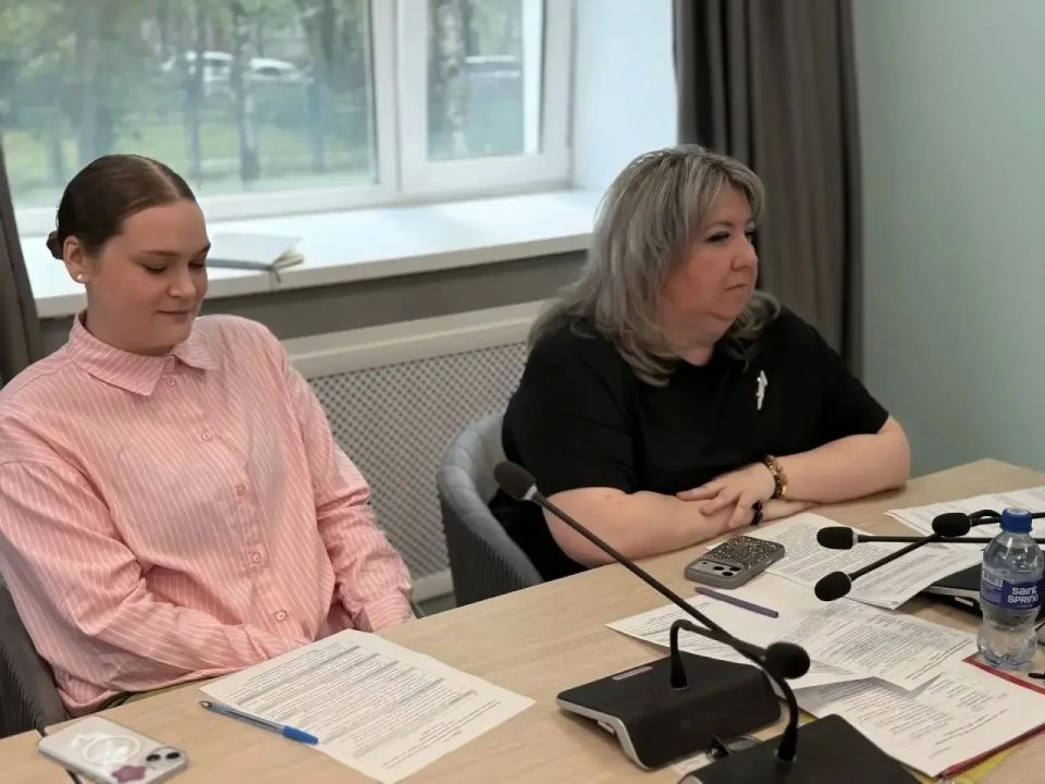 В Сыктывкаре прошло заседание Координационного совета по развитию "Движения Первых" на территории столицы Коми В Сыктывкаре прошло заседание Координационного совета по развитию "Движения Первых" на территории столицы Коми
