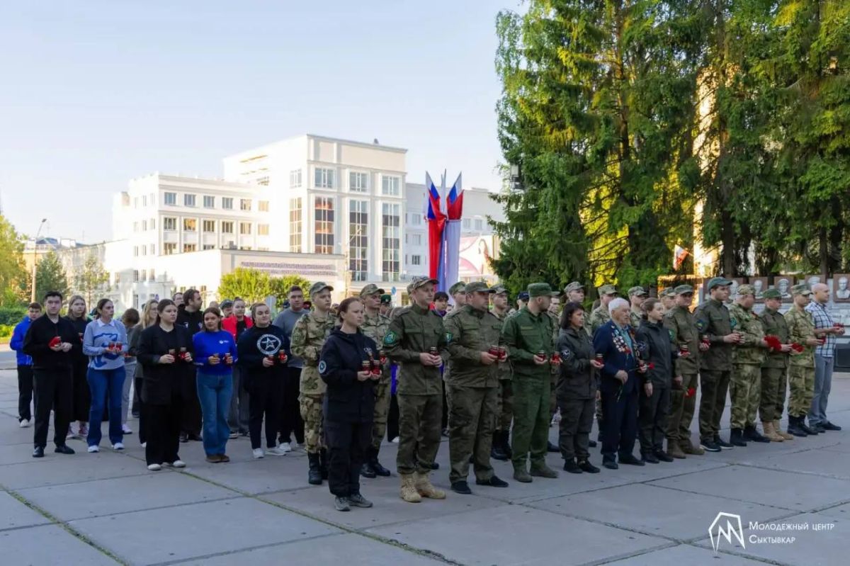 Максим Мартышин: Друзья, сегодня в Сыктывкаре прошла Всероссийская акция «Свеча памяти» Максим Мартышин: Друзья, сегодня в Сыктывкаре прошла Всероссийская акция «Свеча памяти»