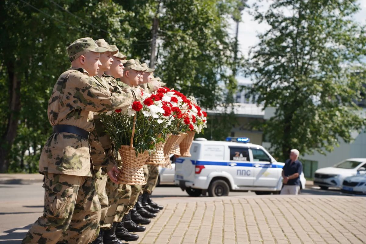 Никто не забыт, ничто не забыто: В День памяти и скорби Андрей Сицский почтил память павших в годы Великой Отечественной войны Никто не забыт, ничто не забыто: В День памяти и скорби Андрей Сицский почтил память павших в годы Великой Отечественной войны