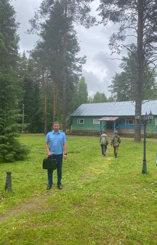 Лето в «Межадорском»: прокурор Сысольского района встретился с воспитанниками детского дома-школы им. А.А. Католикова Лето в «Межадорском»: прокурор Сысольского района встретился с воспитанниками детского дома-школы им. А.А. Католикова