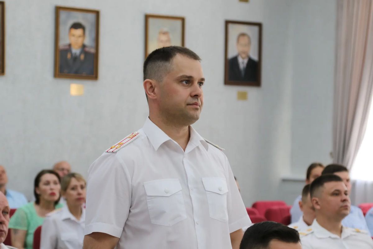 Андрей Сицский представил личному составу новых руководителей