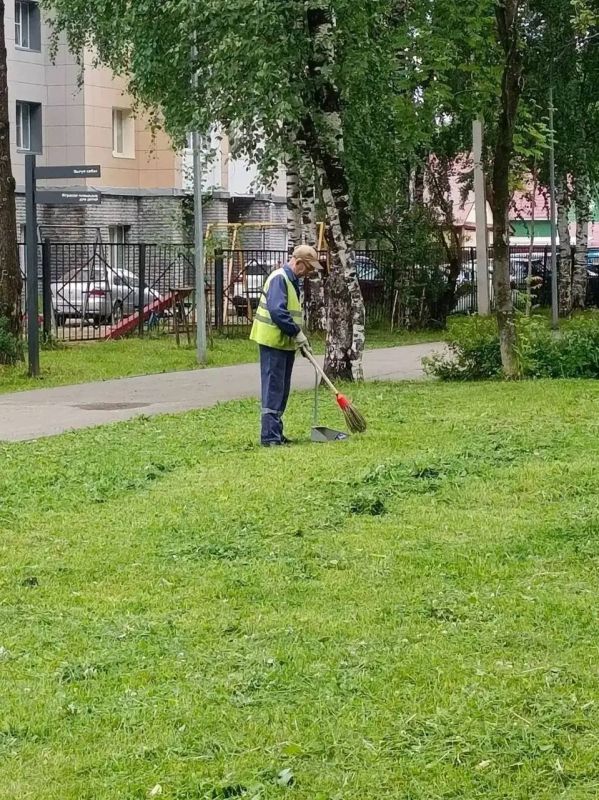 Максим Мартышин: Продолжаем приводить в порядок наш город Максим Мартышин: Продолжаем приводить в порядок наш город