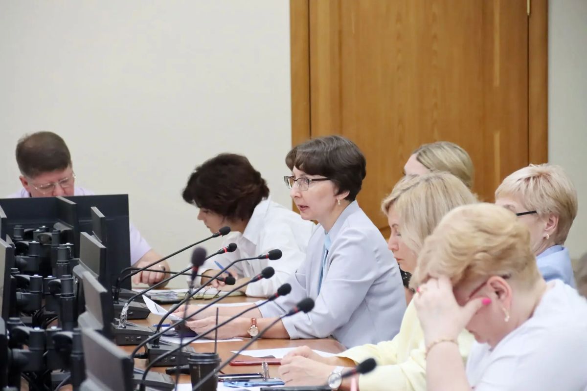 Заседание межведомственной комиссии по снижению смертности прошло в Сыктывкаре Заседание межведомственной комиссии по снижению смертности прошло в Сыктывкаре