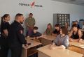 В рамках общероссийской акции «Время НЕзависимых» сотрудники ОМВД России «Воркутинский» встретились с участниками трудовой бригады средней общеобразовательной школы № 35 имени В. А. Бугаева