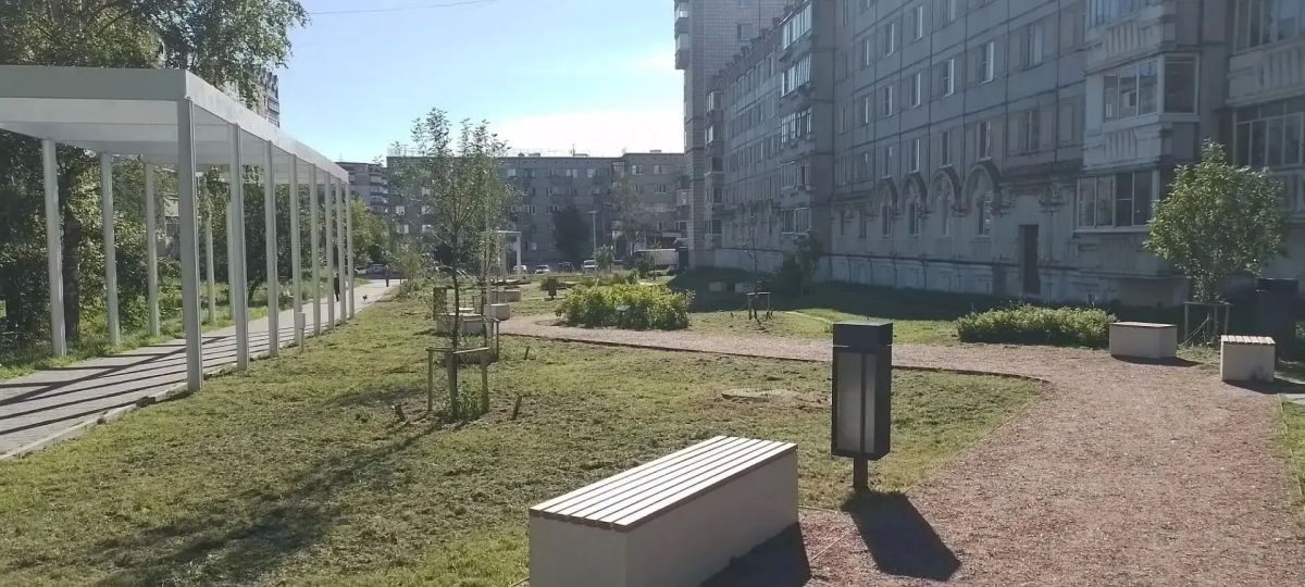 Коммунальные службы и управляющие компании продолжают планомерно отрабатывать свои задачи, чтобы городская среда оставалась комфортной для всех нас Коммунальные службы и управляющие компании продолжают планомерно отрабатывать свои задачи, чтобы городская среда оставалась комфортной для всех нас