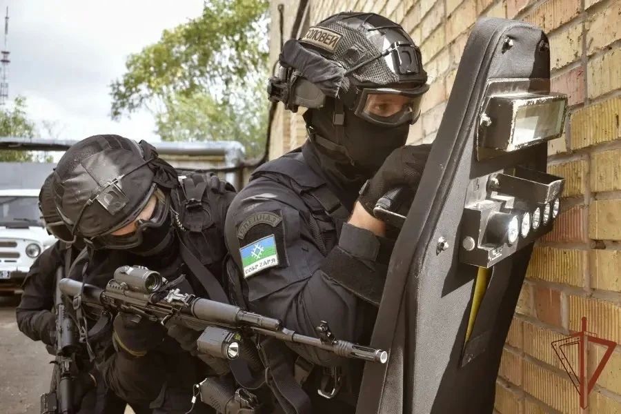 В Коми при силовой поддержке Росгвардии задержан подозреваемый в публичном оправдании терроризма
