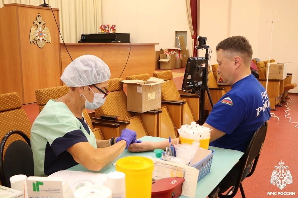 Спасаем жизни не только на пожарах и воде Спасаем жизни не только на пожарах и воде