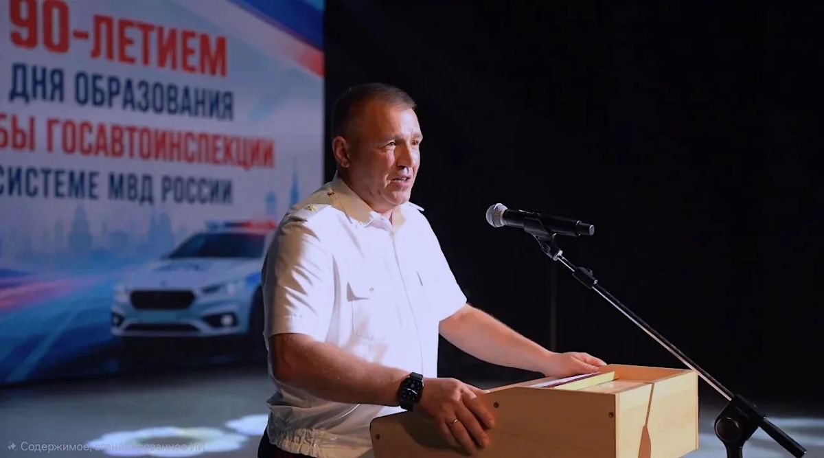 В концертном зале Гимназии искусств при Главе Республики Коми состоялся большой праздничный концерт, посвященный 90-летию Госавтоинспекции В концертном зале Гимназии искусств при Главе Республики Коми состоялся большой праздничный концерт, посвященный 90-летию Госавтоинспекции