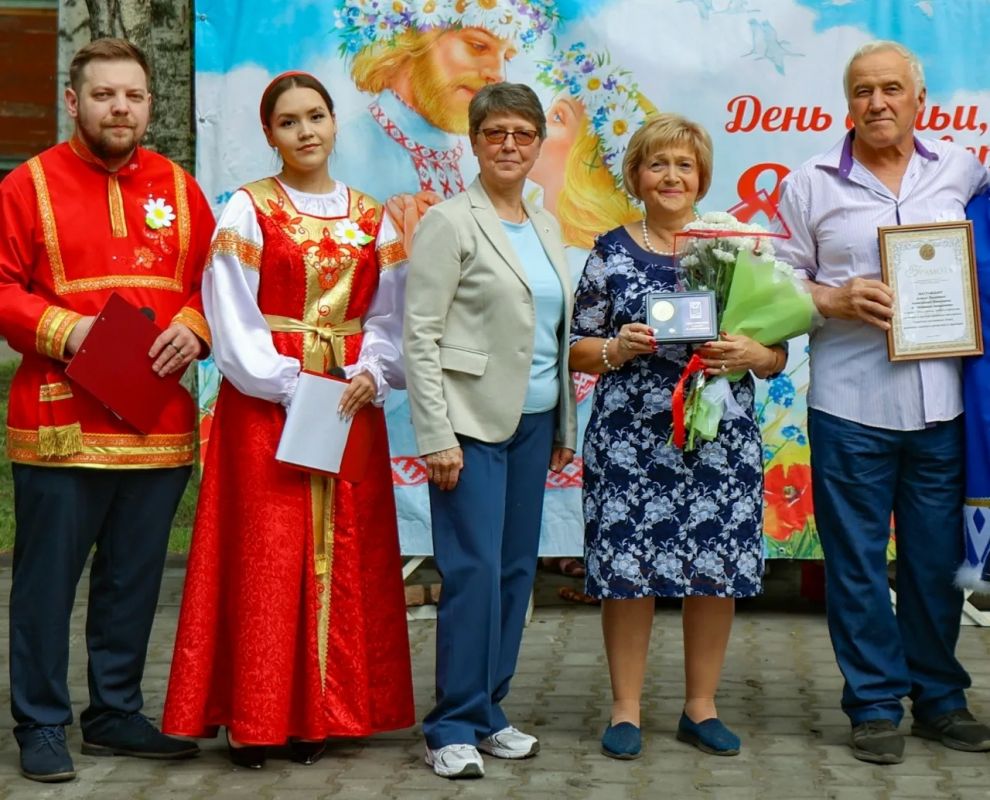 В Инте отметили День семьи, любви и верности В Инте отметили День семьи, любви и верности