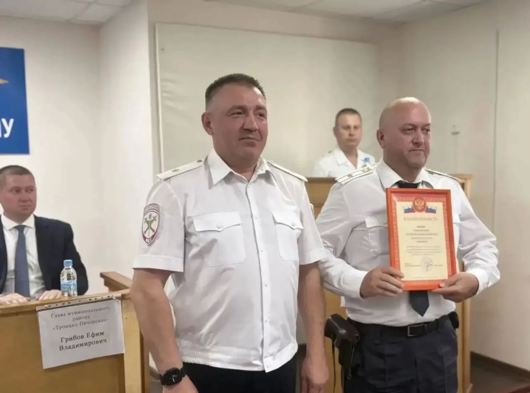 Андрей Сицский представил нового начальника ОМВД России по Троицко-Печорскому району Андрей Сицский представил нового начальника ОМВД России по Троицко-Печорскому району