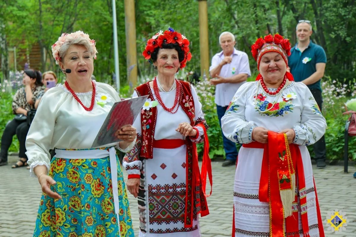 В Инте отметили День семьи, любви и верности В Инте отметили День семьи, любви и верности