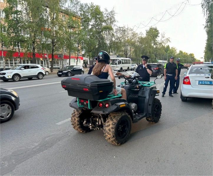В Сыктывкаре сотрудники Госавтоинспекции провели рейд по выявлению незаконных изменений в конструкции транспортных средств В Сыктывкаре сотрудники Госавтоинспекции провели рейд по выявлению незаконных изменений в конструкции транспортных средств
