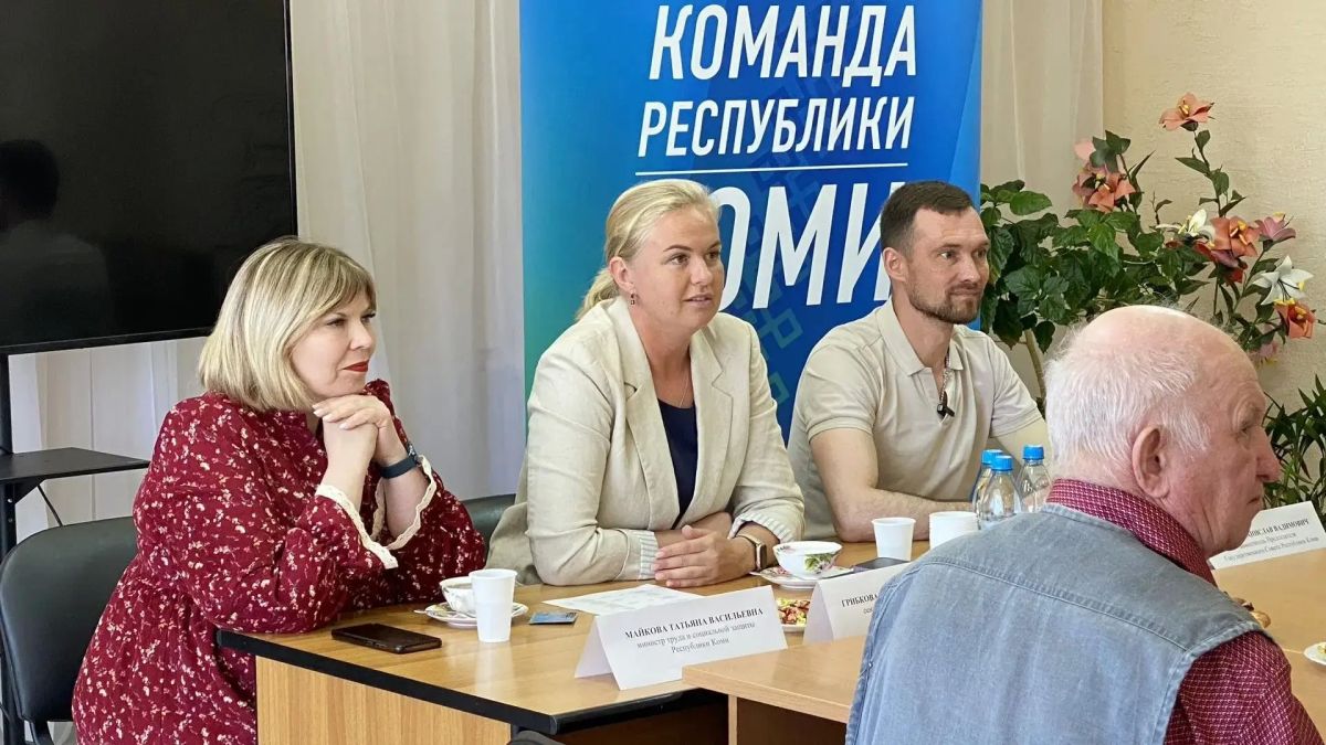 Ростислав Гольдштейн: Друзья, помните, совсем недавно мы с Героем России Станиславом Кочевым обсуждали, как сделать так, чтобы голос каждого жителя Коми был услышан? Тогда родилась идея создать сеть штабов общественной... Ростислав Гольдштейн: Друзья, помните, совсем недавно мы с Героем России Станиславом Кочевым обсуждали, как сделать так, чтобы голос каждого жителя Коми был услышан? Тогда родилась идея создать сеть штабов общественной...