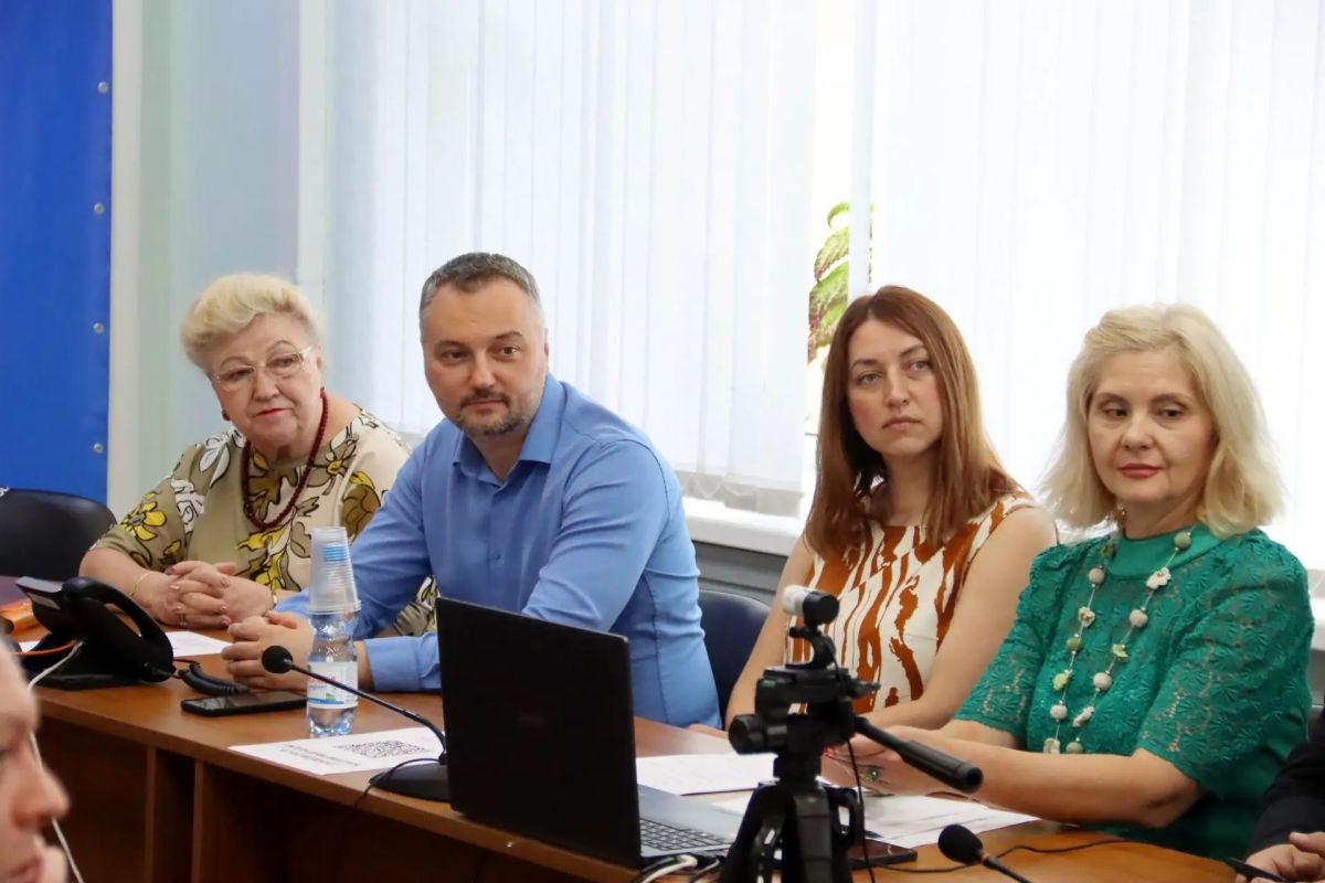 В Штабе общественной поддержки «Команда Республики Коми» обсудили обустройство парка им. Кирова к 250-летию Сыктывкара В Штабе общественной поддержки «Команда Республики Коми» обсудили обустройство парка им. Кирова к 250-летию Сыктывкара