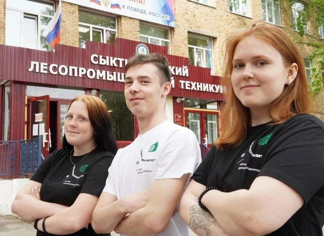 Ростислав Гольдштейн: Экономика региона меняется, и чтобы идти в ногу со временем, мы должны готовить специалистов «на вырост» – под конкретные задачи промышленности Ростислав Гольдштейн: Экономика региона меняется, и чтобы идти в ногу со временем, мы должны готовить специалистов «на вырост» – под конкретные задачи промышленности