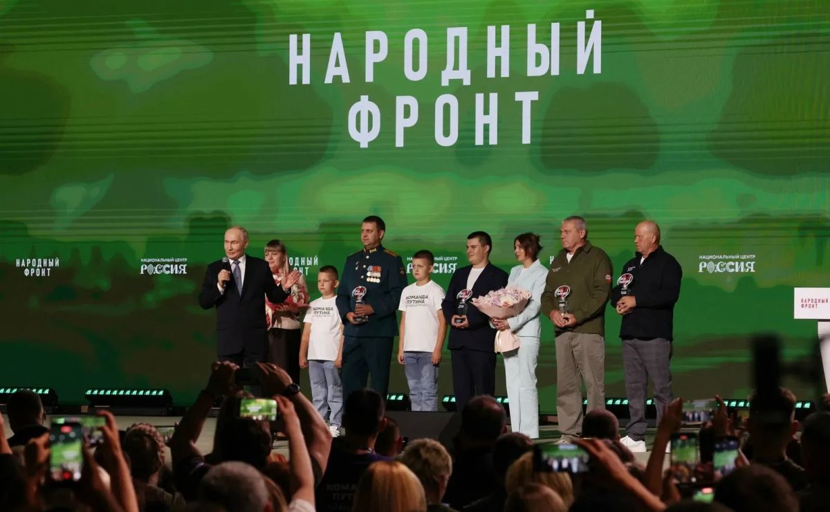 Форум «Всё для победы!» посетил Президент страны Владимир Путин