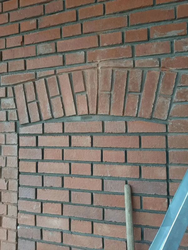 Максим Мартышин: В Сыктывкаре на перекрёстке улиц Интернациональная и Орджоникидзе продолжаются ремонтно-реставрационные работы в доме, которому больше ста лет Максим Мартышин: В Сыктывкаре на перекрёстке улиц Интернациональная и Орджоникидзе продолжаются ремонтно-реставрационные работы в доме, которому больше ста лет