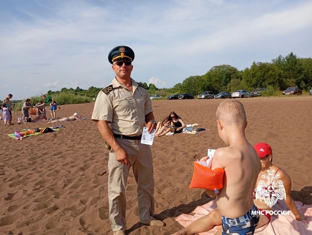 Помните о безопасности у воды! Помните о безопасности у воды!