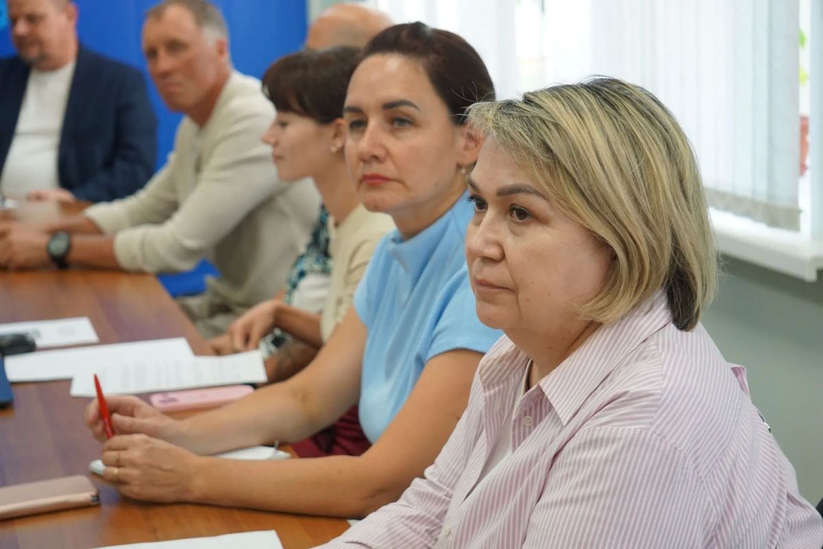 В рамках работы Штаба общественной поддержки «Команда Республики Коми» обсудили промежуточные итоги большого летнего фестиваля «Сыктывкарское лето» В рамках работы Штаба общественной поддержки «Команда Республики Коми» обсудили промежуточные итоги большого летнего фестиваля «Сыктывкарское лето»