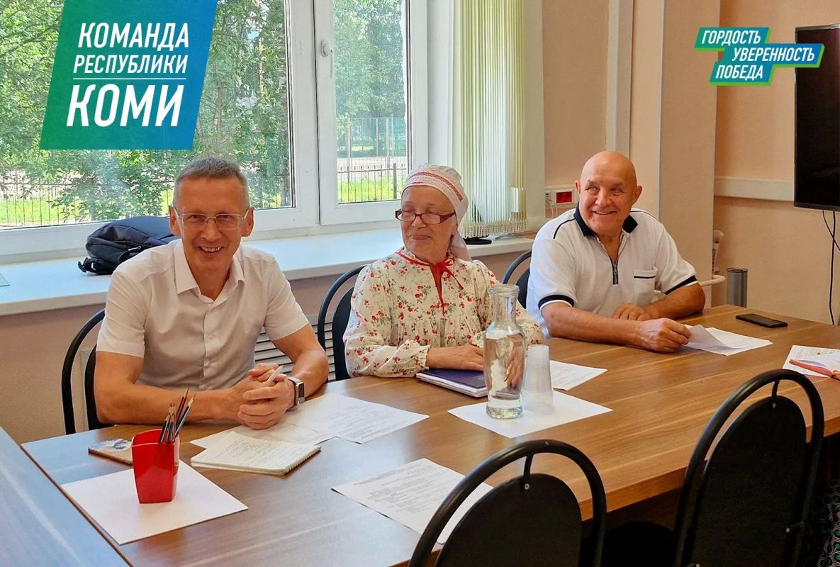 Министр цифрового развития и связи Коми Денис Мчедлишвили встретился с представителями движения «Коми войтыр» Министр цифрового развития и связи Коми Денис Мчедлишвили встретился с представителями движения «Коми войтыр»