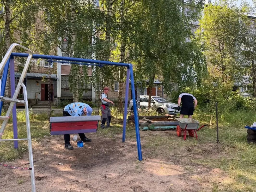 Максим Мартышин: Друзья, сегодня хочу поделиться хорошими новостями из наших пригородных посёлков - Краснозатонского и Верхней Максаковки Максим Мартышин: Друзья, сегодня хочу поделиться хорошими новостями из наших пригородных посёлков - Краснозатонского и Верхней Максаковки