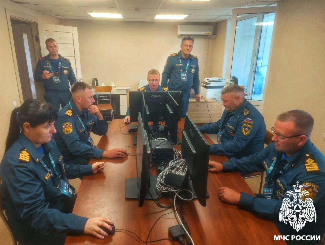 Болеем за наших!. В Самарской области проходит XIX Всероссийский Чемпионат по водно-моторным соревнованиям среди работников Государственной инспекции по маломерным судам МЧС России Болеем за наших!. В Самарской области проходит XIX Всероссийский Чемпионат по водно-моторным соревнованиям среди работников Государственной инспекции по маломерным судам МЧС России
