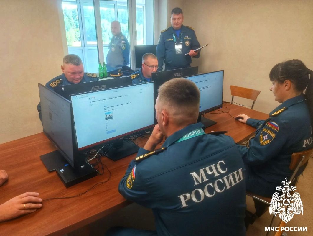 Болеем за наших!. В Самарской области проходит XIX Всероссийский Чемпионат по водно-моторным соревнованиям среди работников Государственной инспекции по маломерным судам МЧС России Болеем за наших!. В Самарской области проходит XIX Всероссийский Чемпионат по водно-моторным соревнованиям среди работников Государственной инспекции по маломерным судам МЧС России