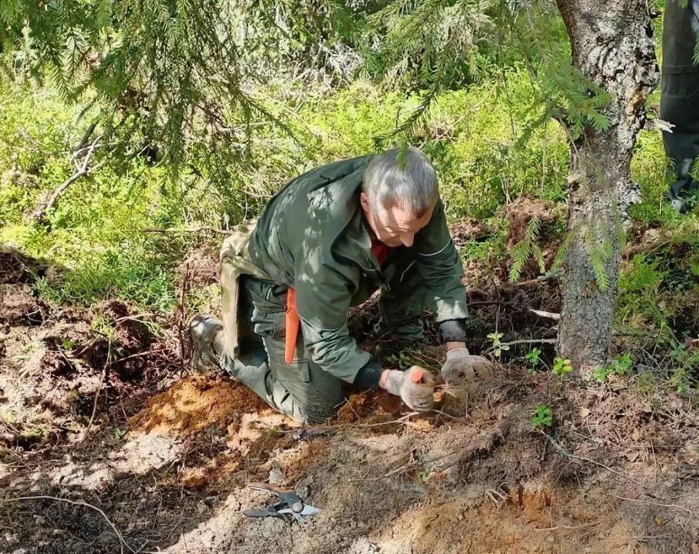 Сотрудники следственного управления приняли участие в обнаружении, эксгумации и захоронении останков воинов, погибших в годы Великой Отечественной войны 1941-1945 годов Сотрудники следственного управления приняли участие в обнаружении, эксгумации и захоронении останков воинов, погибших в годы Великой Отечественной войны 1941-1945 годов