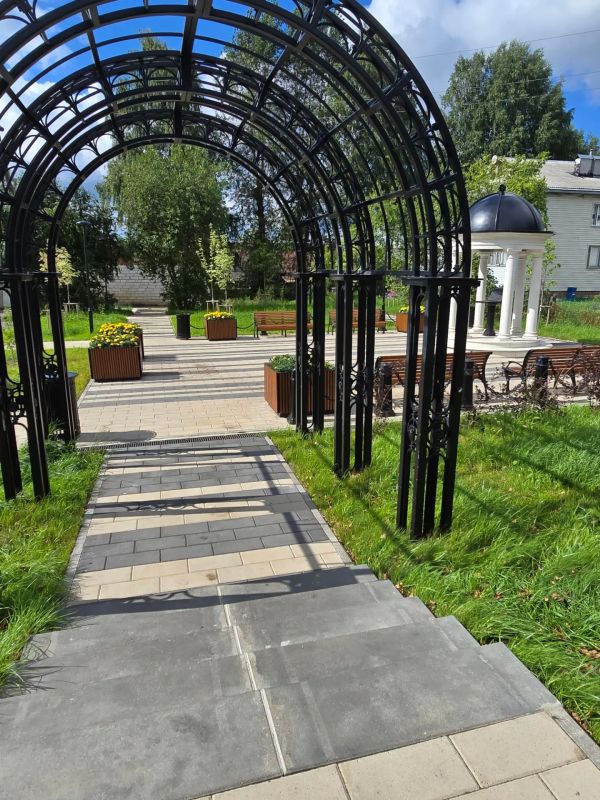 Максим Мартышин: Пригородные посёлки Краснозатонский и В. Максаковка преображаются Максим Мартышин: Пригородные посёлки Краснозатонский и В. Максаковка преображаются