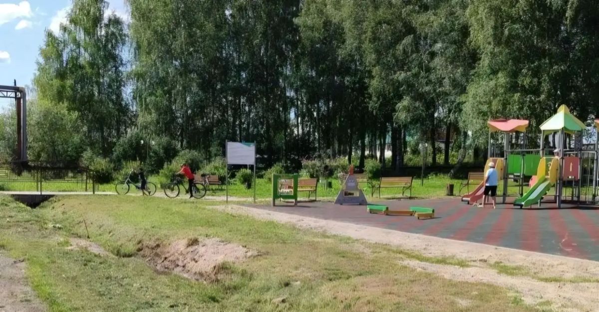Ростислав Гольдштейн: Современные детские игровые городки в Усинске и Сторожевске, новый тротуар в Микуни – это только несколько примеров того, как этим летом изменились наши города и села Ростислав Гольдштейн: Современные детские игровые городки в Усинске и Сторожевске, новый тротуар в Микуни – это только несколько примеров того, как этим летом изменились наши города и села