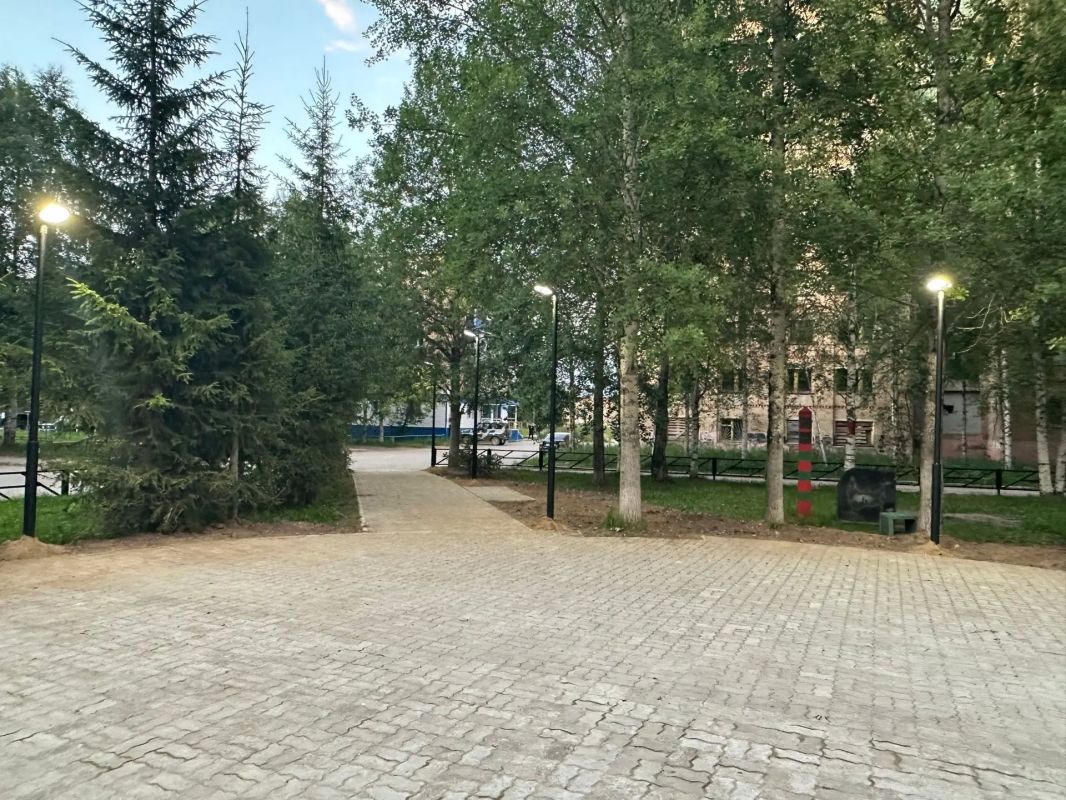В Вуктыле обустроили новый сквер В Вуктыле обустроили новый сквер
