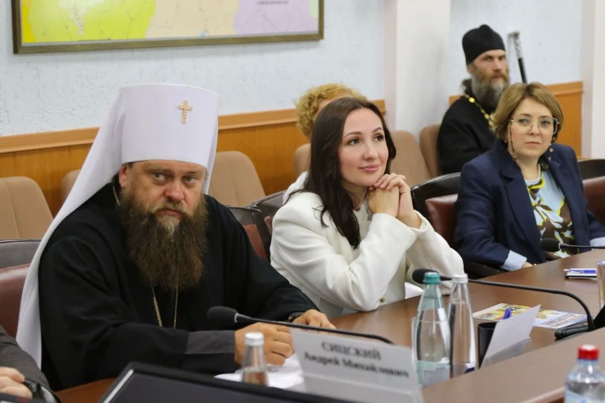 В МВД по Республике Коми состоялось расширенное заседание Общественного совета В МВД по Республике Коми состоялось расширенное заседание Общественного совета