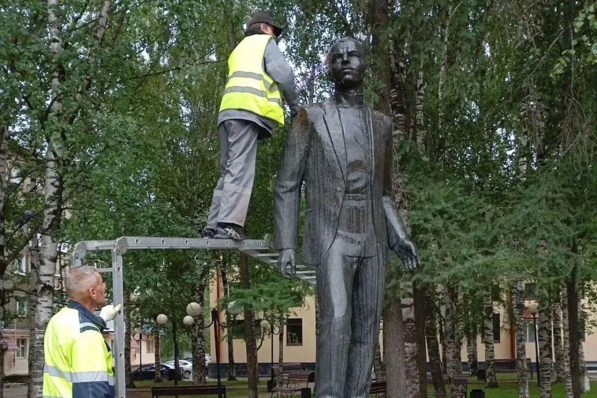 Максим Мартышин: Друзья, прошедшие сутки у коммунальщиков выдались плотными - работали и затемно, и днём Максим Мартышин: Друзья, прошедшие сутки у коммунальщиков выдались плотными - работали и затемно, и днём