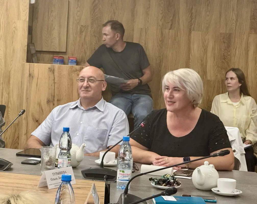 «Слышать и помогать каждому»: в Республике Коми прошёл круглый стол с корреспондентом издания «Эксперт СевероЗапад» и бизнессообществом «Слышать и помогать каждому»: в Республике Коми прошёл круглый стол с корреспондентом издания «Эксперт СевероЗапад» и бизнессообществом