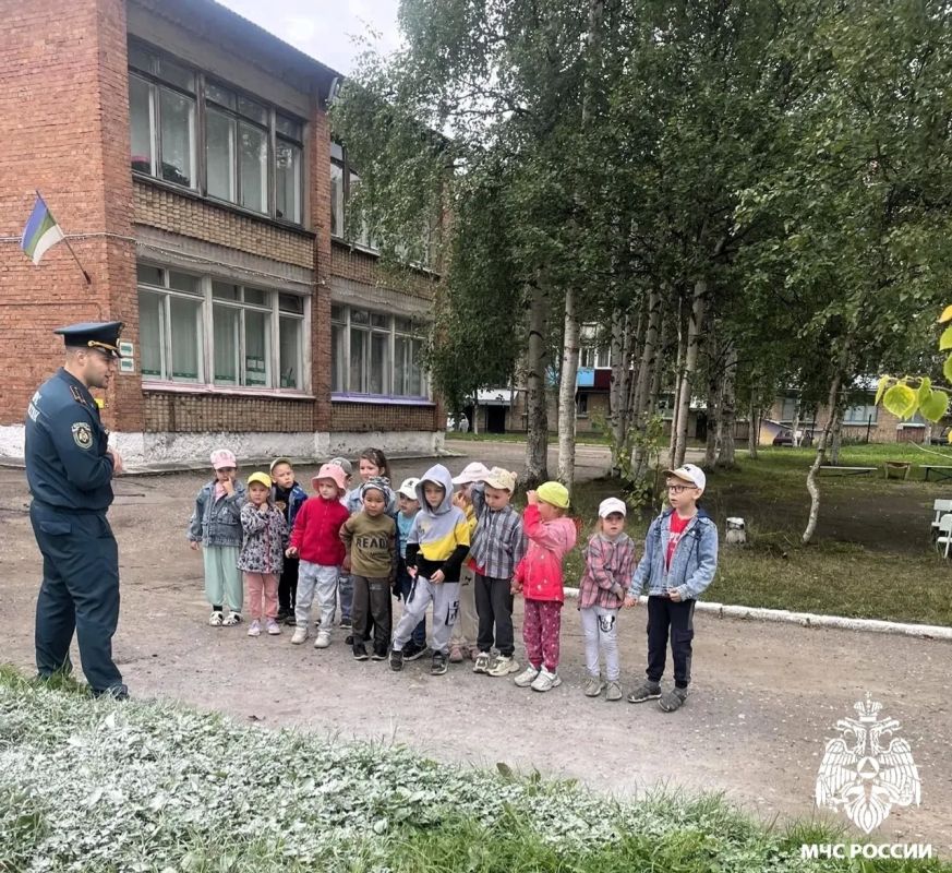 Огнетушитель — первый помощник в борьбе с огнём! Огнетушитель — первый помощник в борьбе с огнём!