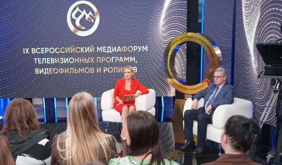 Рифат Сабитов принял участие в IX Всероссийском медиафоруме «Золотое кольцо России» Рифат Сабитов принял участие в IX Всероссийском медиафоруме «Золотое кольцо России»