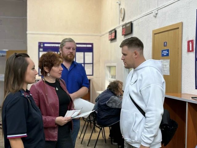 В Сыктывкаре общественники проверили доступность и качество госуслуг в Госавтоинспекции и Отделе по вопросам миграции В Сыктывкаре общественники проверили доступность и качество госуслуг в Госавтоинспекции и Отделе по вопросам миграции
