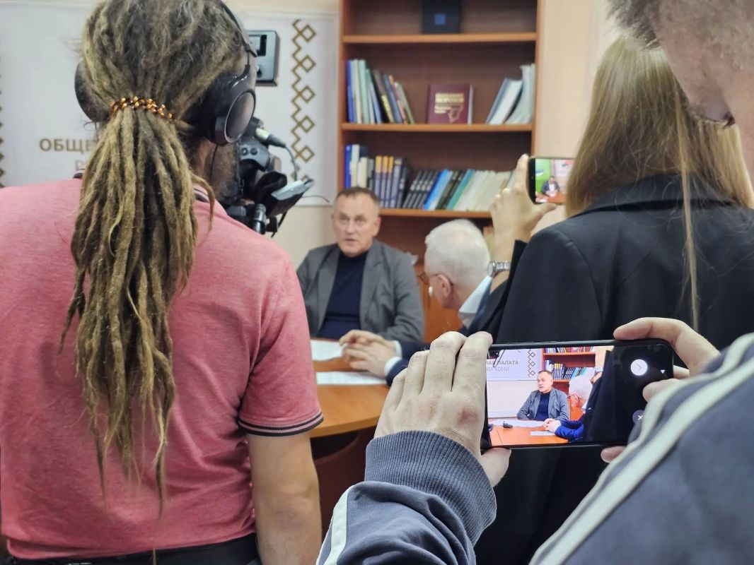 Председатель избиркома Коми Дмитрий Митюшев принял участие в заседании Штаба по общественному наблюдению за выборами Председатель избиркома Коми Дмитрий Митюшев принял участие в заседании Штаба по общественному наблюдению за выборами