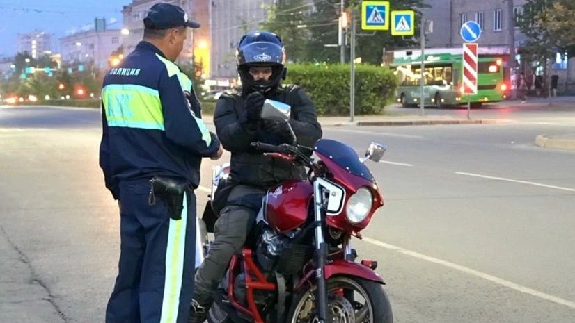 В Ухте скрытые патрули вышли на охоту за мотоциклистами